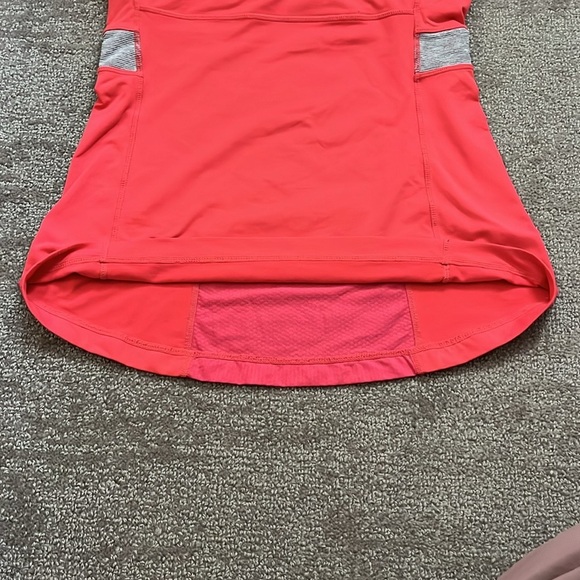 Lululemon Push Your Limits Tank Size 6 - Picture 4 of 6